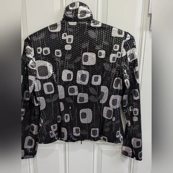 Joseph Ribkoff Monochrome Geometric Blazer - Picture 4 of 5